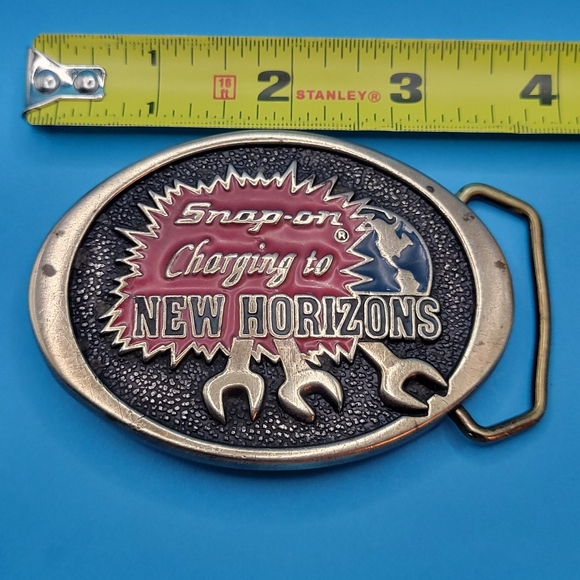 Snap Charging to New Horizons Vintage Belt Buckle